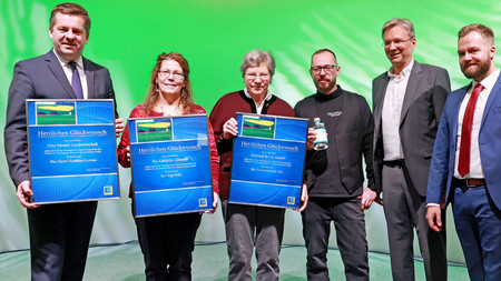 Minister Sven Schulze mit den Preisträgern des EDEKA-Bioregionalpreises für Sachsen-Anhalt