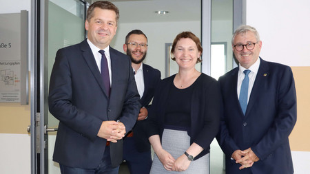 Wirtschaftsminister Sven Schulze, Stabsstellenleiter Dr. Alexander Goebel, Staatssekretärin Stefanie Pötzsch und Staatssekretär Dr. Jürgen Ude