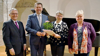 Landwirtschaftsminister Sven Schulze und Staatssekretär Klaus Zimmermann (MI) zeichnen in Stendal ehrenamtlich Tätige aus